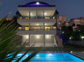 Alanya Lüx Villa Havuzlu